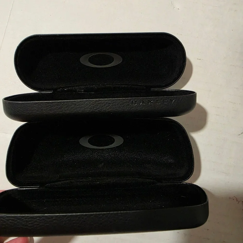Oakley Sunglass Case Bundle Lot 5 Cases Zipper Clamshell Black 1 Lens